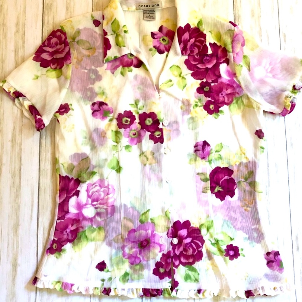 Notations Short Sleeved Floral Top
